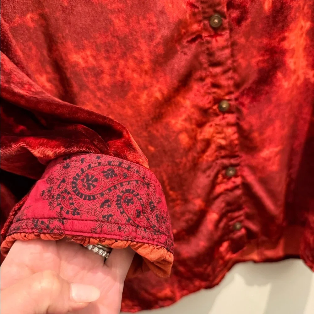 NWT - Anthropologie Pilcro Orsay Cherry Red Velvet Button Down Top Size L - Picture 8 of 10